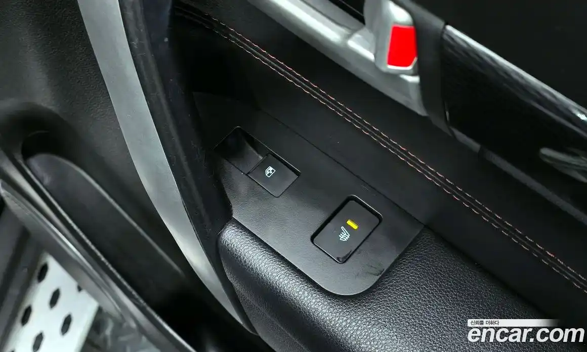 Chevrolet Captiva 2013 2.0 Автомат в Москве № 1232480, фото 17