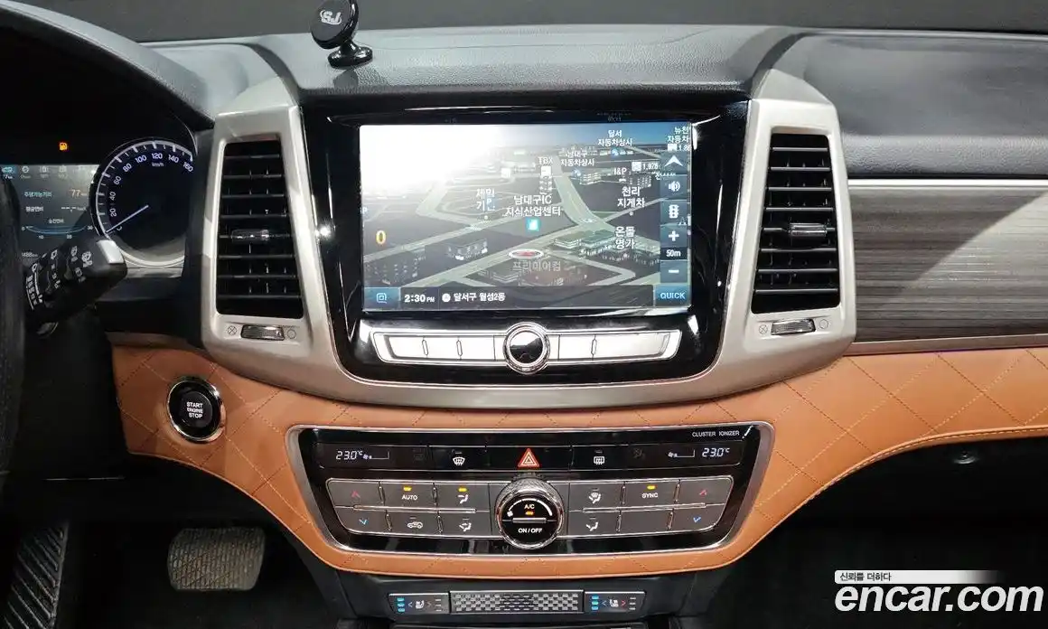 SsangYong Rexton 2017 2.2 Автомат в Москве № 1233060, фото 14