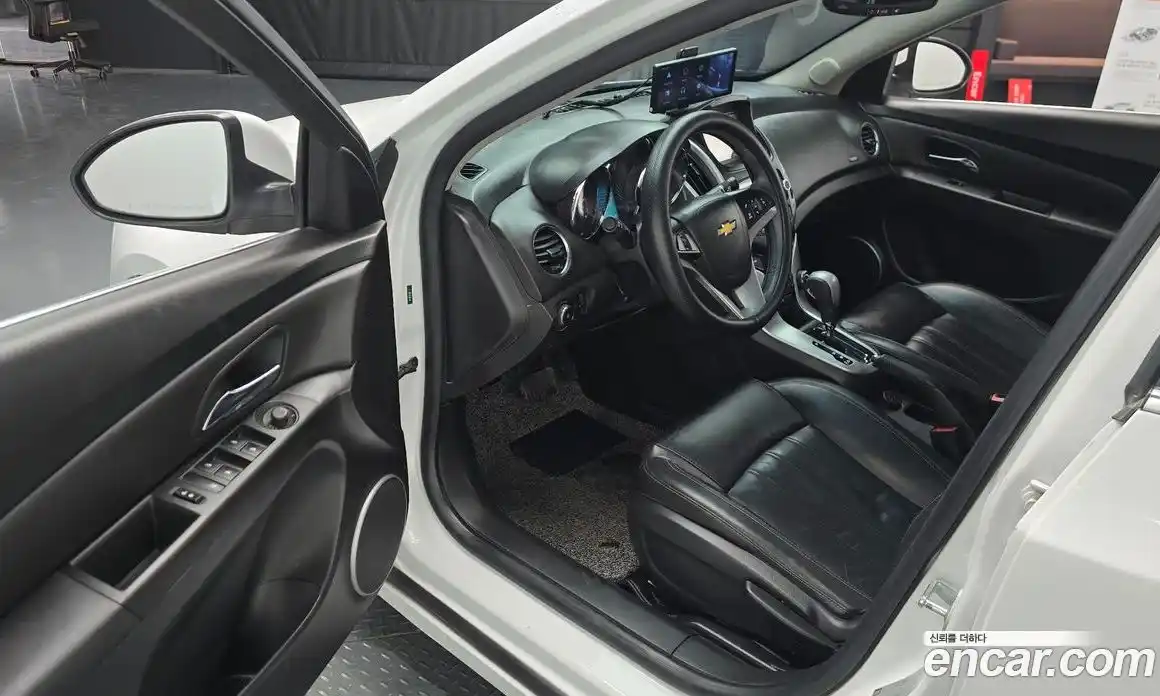 Chevrolet Cruze 2015 2.0 Автомат в Москве № 1235362, фото 11