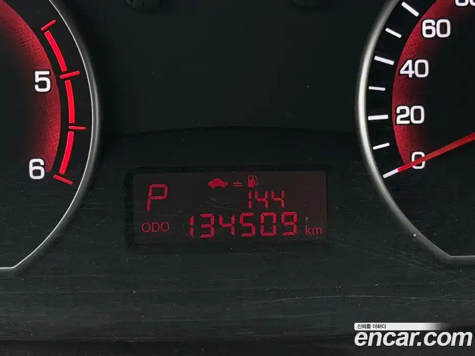 SsangYong Korando 2013 2.0 Автомат в Москве № 1238346, фото 18