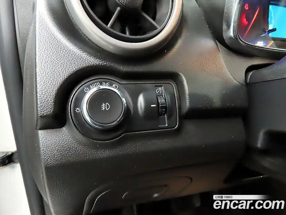 Chevrolet Trax 2016 1.6 Автомат в Москве № 1239881, фото 14