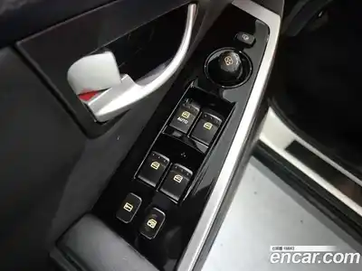 SsangYong Korando 2015 2.0 Автомат в Москве № 1242206, миниатюра 11