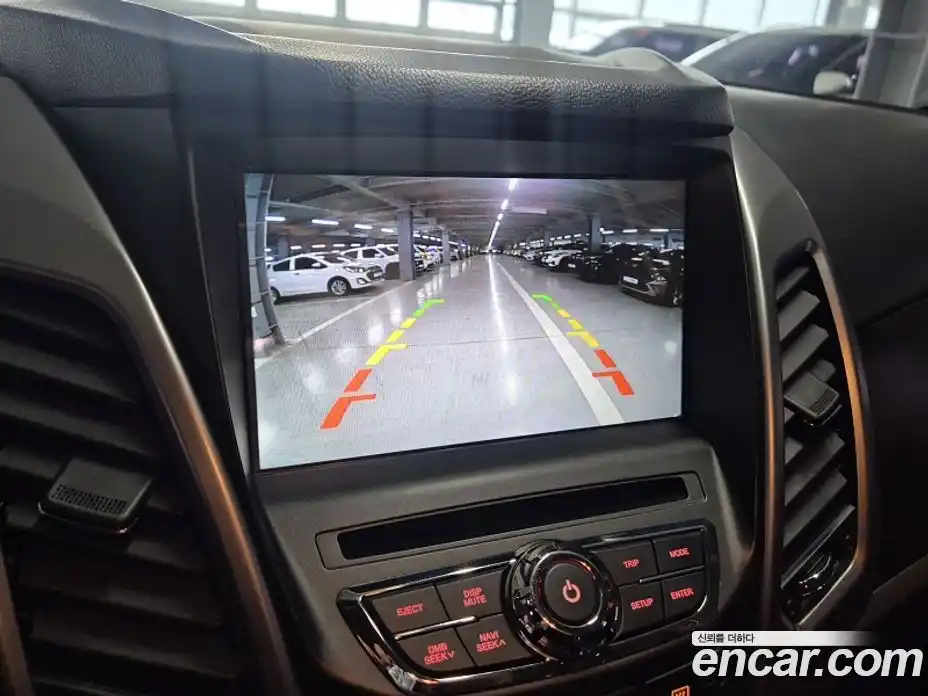 SsangYong Korando 2015 2.0 Автомат в Москве № 1242206, фото 17