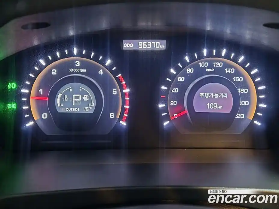 SsangYong Korando 2015 2.0 Автомат в Москве № 1242206, фото 18