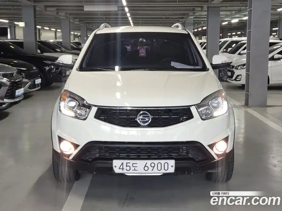 SsangYong Korando 2015 2.0 Автомат в Москве № 1242206, фото 2