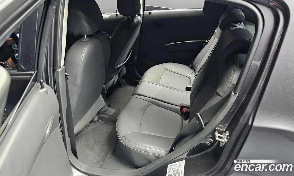 Chevrolet Spark 2014 1.0 Автомат в Москве № 1242237, фото 12