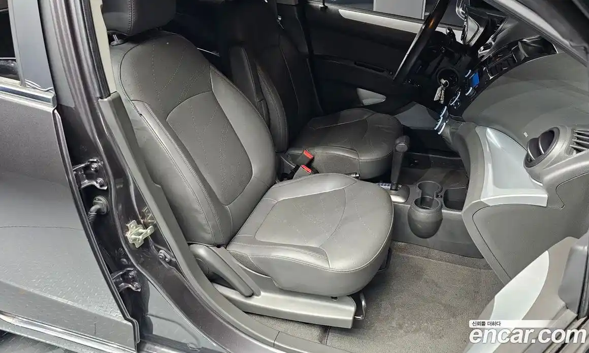 Chevrolet Spark 2014 1.0 Автомат в Москве № 1242237, фото 10