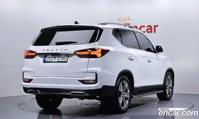 SsangYong Rexton 2021 2.2 Автомат в Москве № 1231935, миниатюра 2