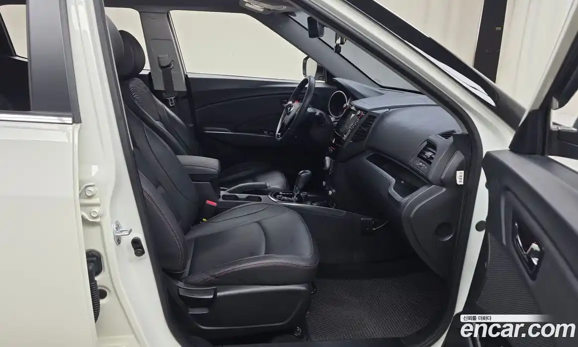 SsangYong TIBOLI 2018 1.6 Автомат в Москве № 1231994, фото 11