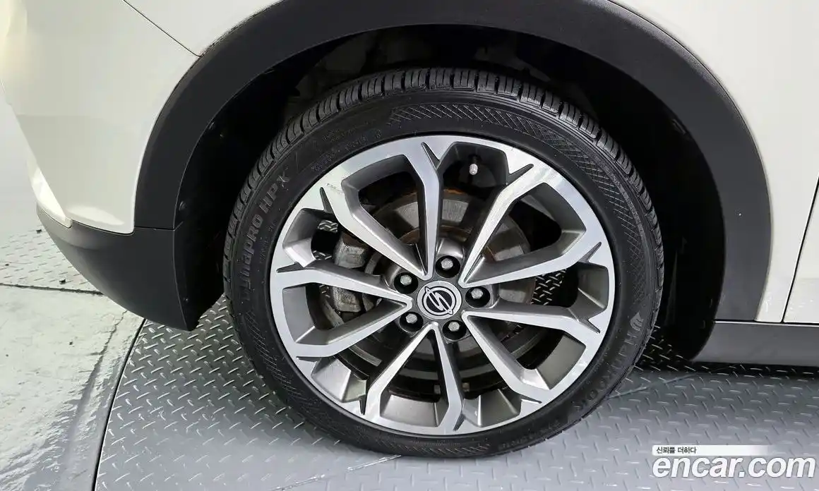 SsangYong TIBOLI 2016 1.6 Автомат в Москве № 1232003, фото 5