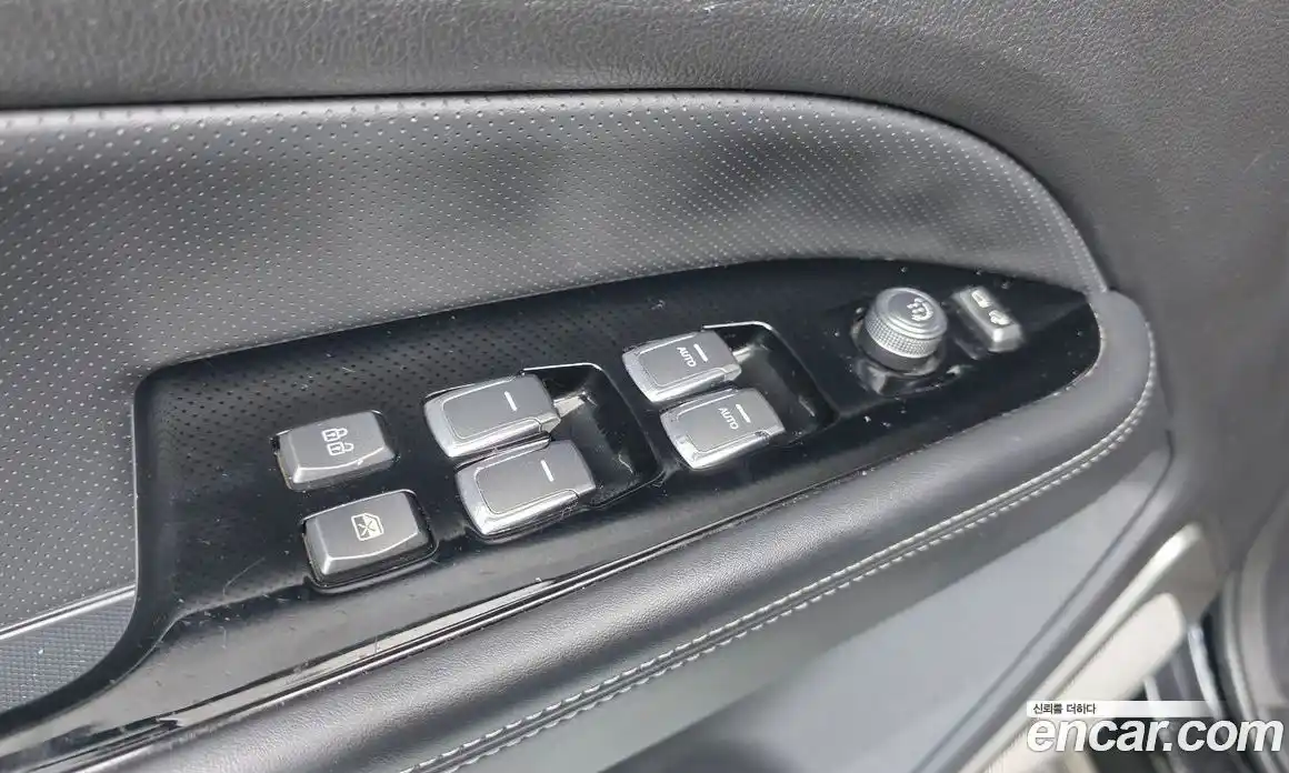 SsangYong Rexton 2018 2.2 Автомат в Москве № 1232019, фото 12