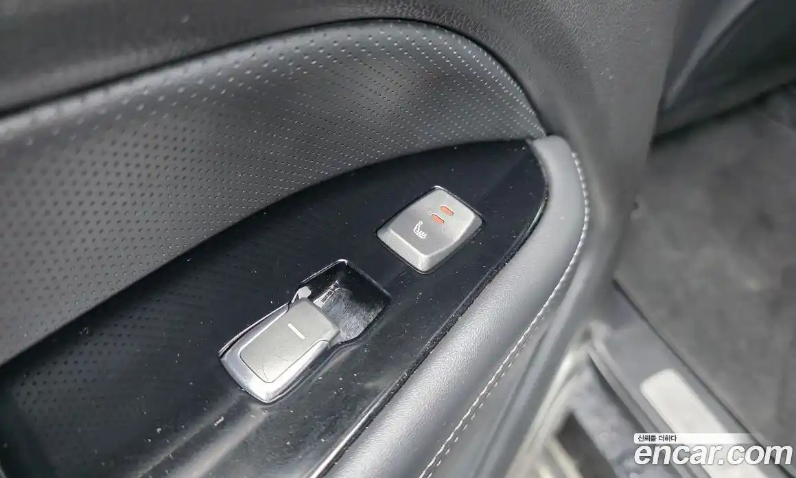 SsangYong Rexton 2018 2.2 Автомат в Москве № 1232019, фото 18