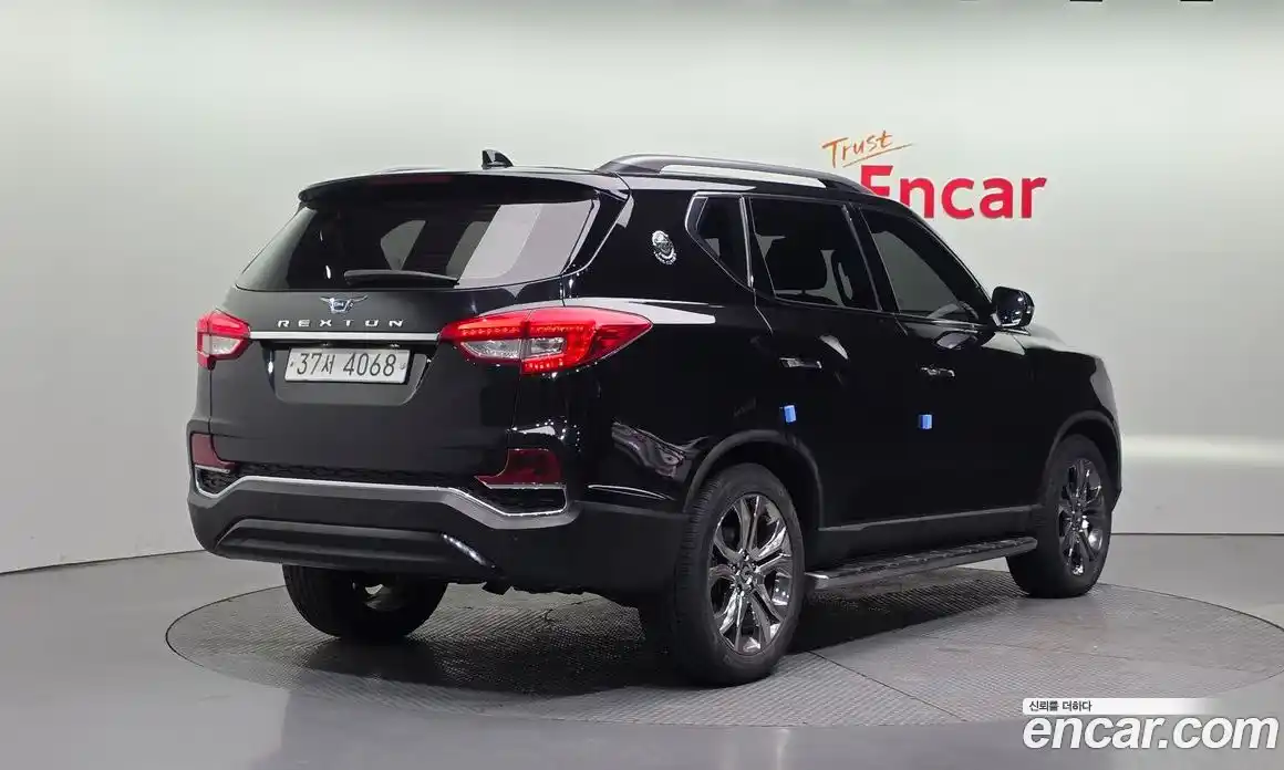 SsangYong Rexton 2018 2.2 Автомат в Москве № 1232019, фото 2