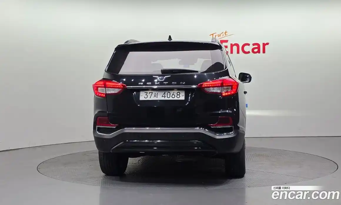 SsangYong Rexton 2018 2.2 Автомат в Москве № 1232019, фото 4