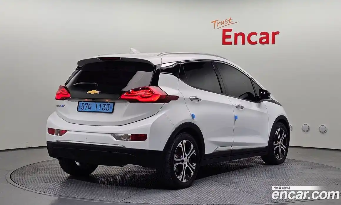 Chevrolet Bolt EV 2019 0.2 Автомат в Москве № 1232406, фото 2