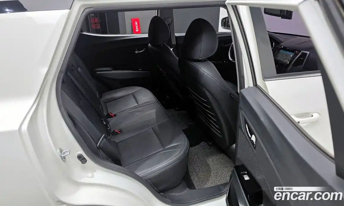 SsangYong TIBOLI 2018 1.6 гидро в Москве № 1232750, фото 12