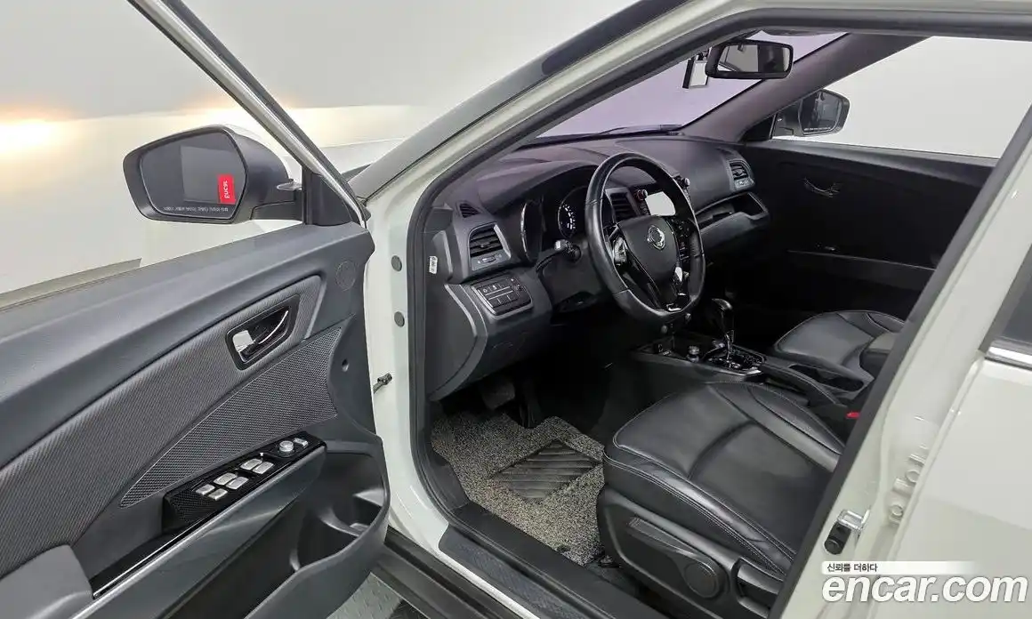 SsangYong TIBOLI 2018 1.6 гидро в Москве № 1232750, фото 10