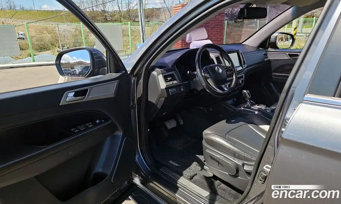 SsangYong Rexton 2018 2.2 Автомат в Москве № 1232868, фото 11