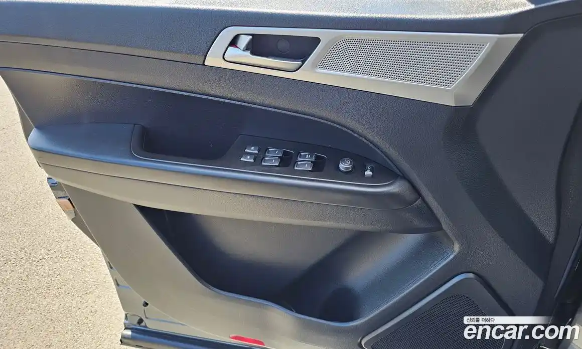 SsangYong Rexton 2018 2.2 Автомат в Москве № 1232868, фото 15