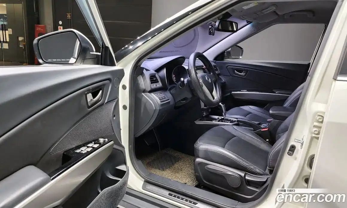 SsangYong TIBOLI 2017 1.6 гидро в Москве № 1232986, фото 11