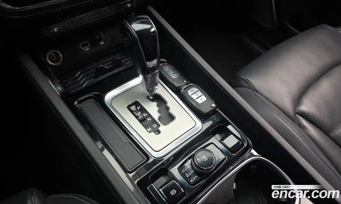 SsangYong Rexton 2017 2.2 Автомат в Москве № 1233003, фото 9