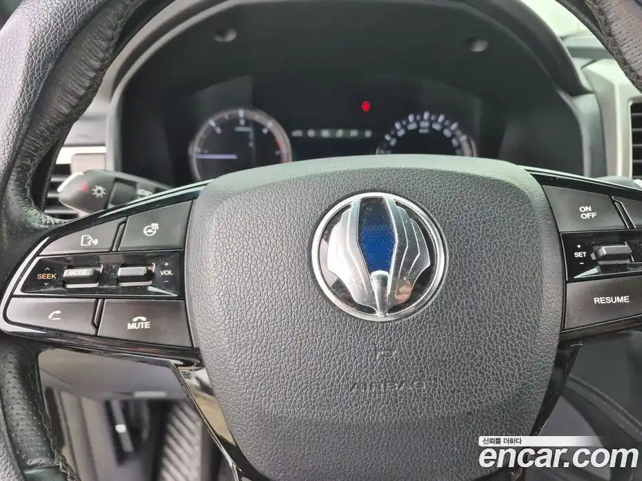 SsangYong Rexton 2017 2.2 Автомат в Москве № 1233428, фото 15