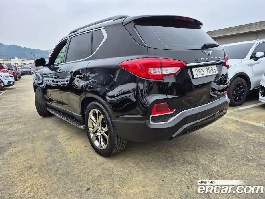 SsangYong Rexton 2017 2.2 Автомат в Москве № 1233428, фото 5