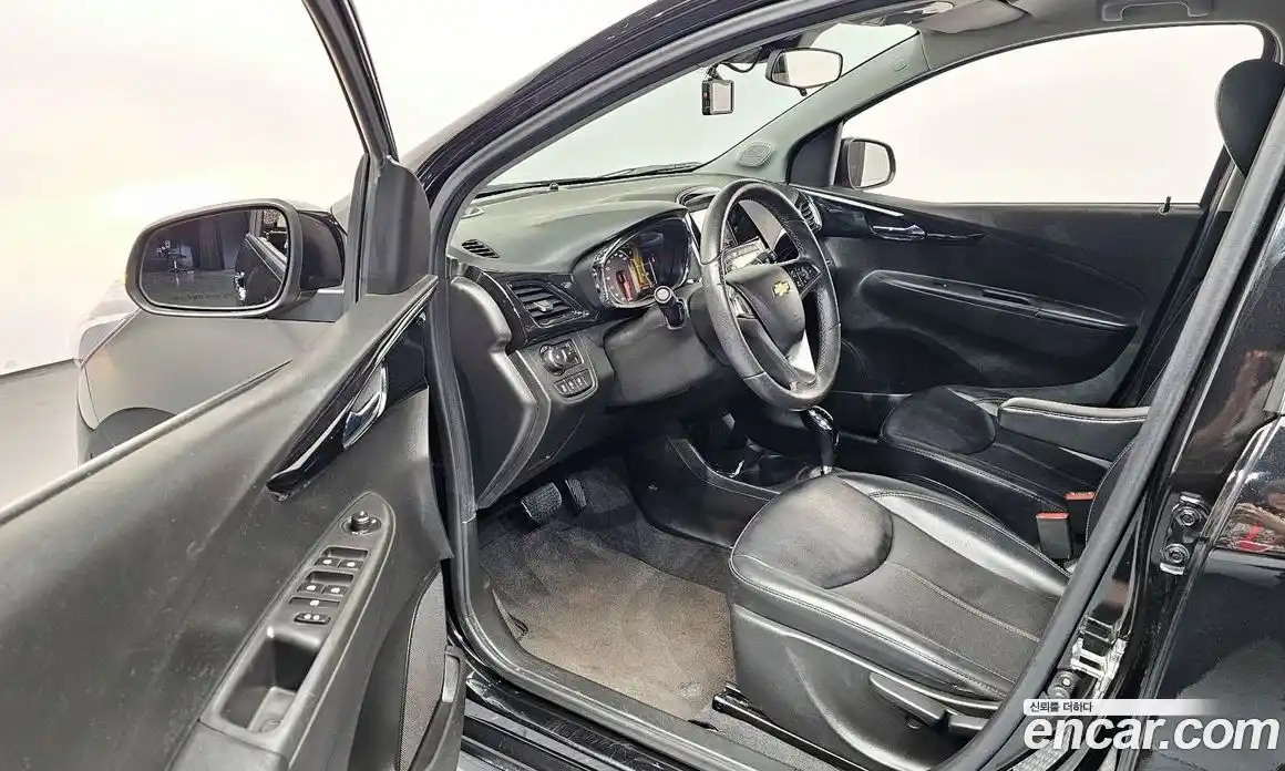 Chevrolet Spark 2017 1.0 гидро в Москве № 1233905, фото 11