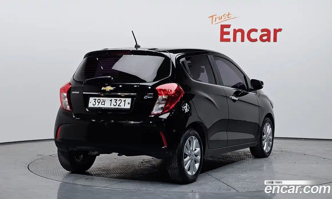 Chevrolet Spark 2017 1.0 гидро в Москве № 1233905, фото 2