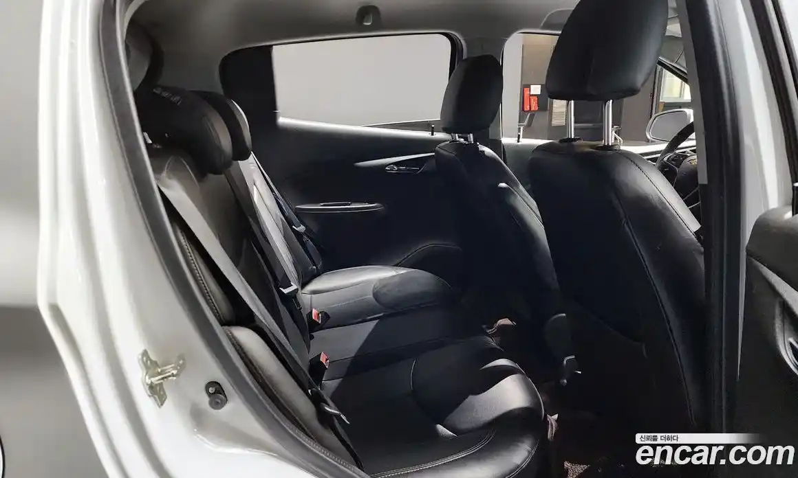 Chevrolet Spark 2016 1.0 гидро в Москве, фото 11