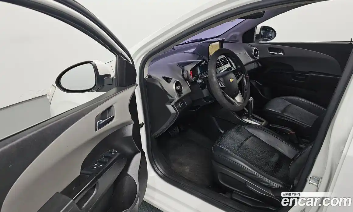 Chevrolet Aveo 2015 1.4 Автомат в Москве № 1234092, фото 10