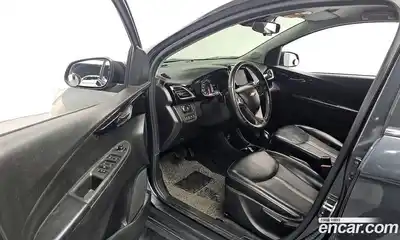 Chevrolet Spark 2018 1.0 гидро в Москве № 1234106, миниатюра 10