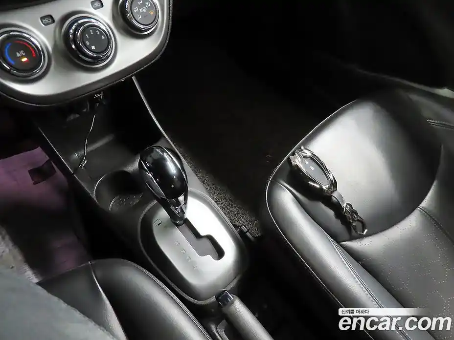 Chevrolet Spark 2015 1.0 гидро в Москве № 1234167, фото 9