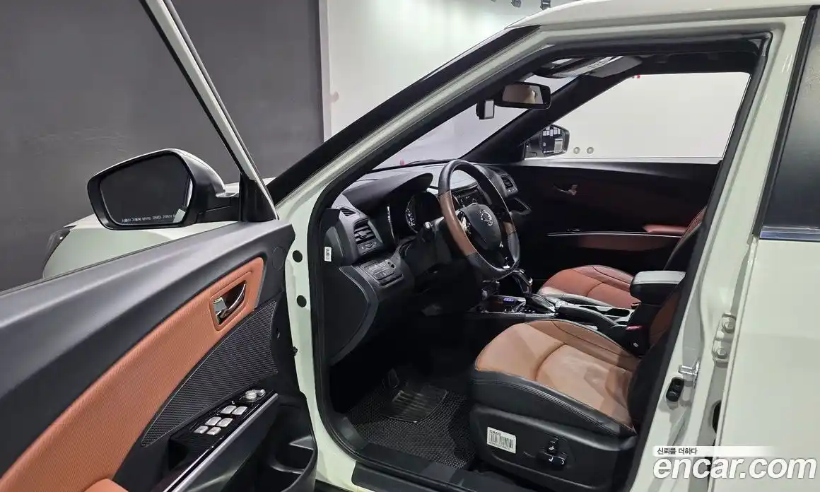 SsangYong TIBOLI 2019 1.6 гидро в Москве № 1234378, фото 11