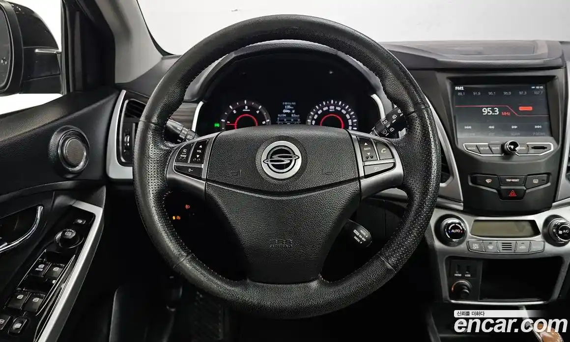 SsangYong Korando 2015 2.2 гидро в Москве № 1234597, фото 13