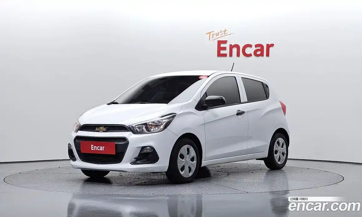Chevrolet Spark 2017 1.0 гидро в Москве, фото 1
