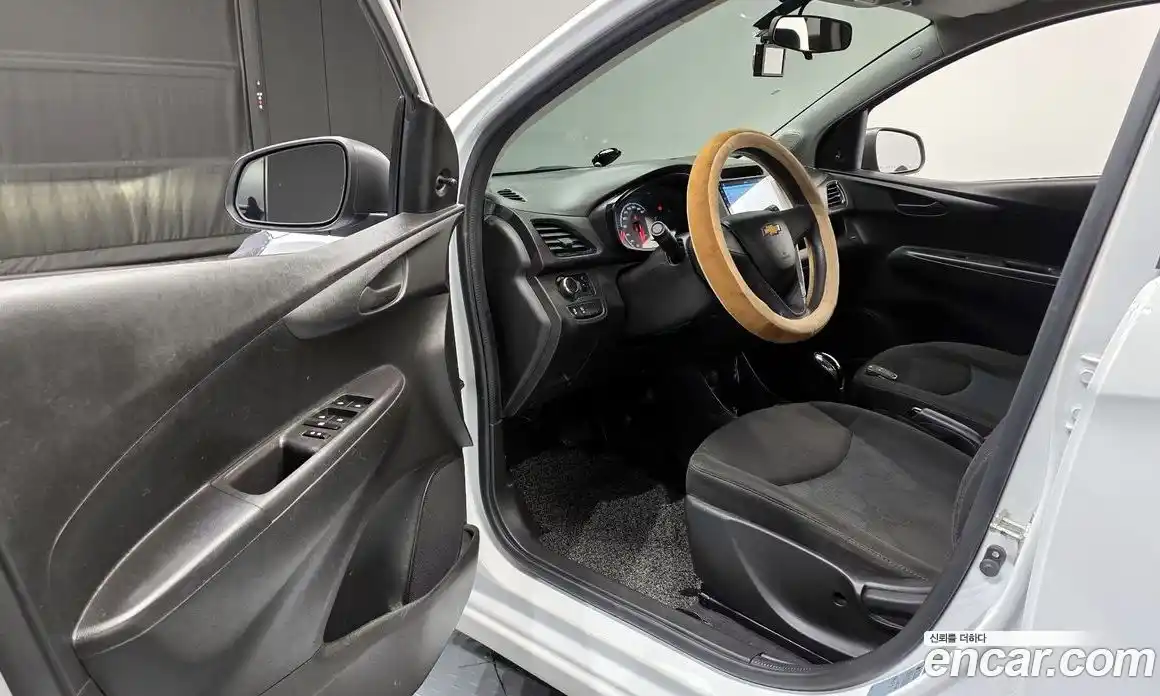 Chevrolet Spark 2017 1.0 гидро в Москве, фото 11