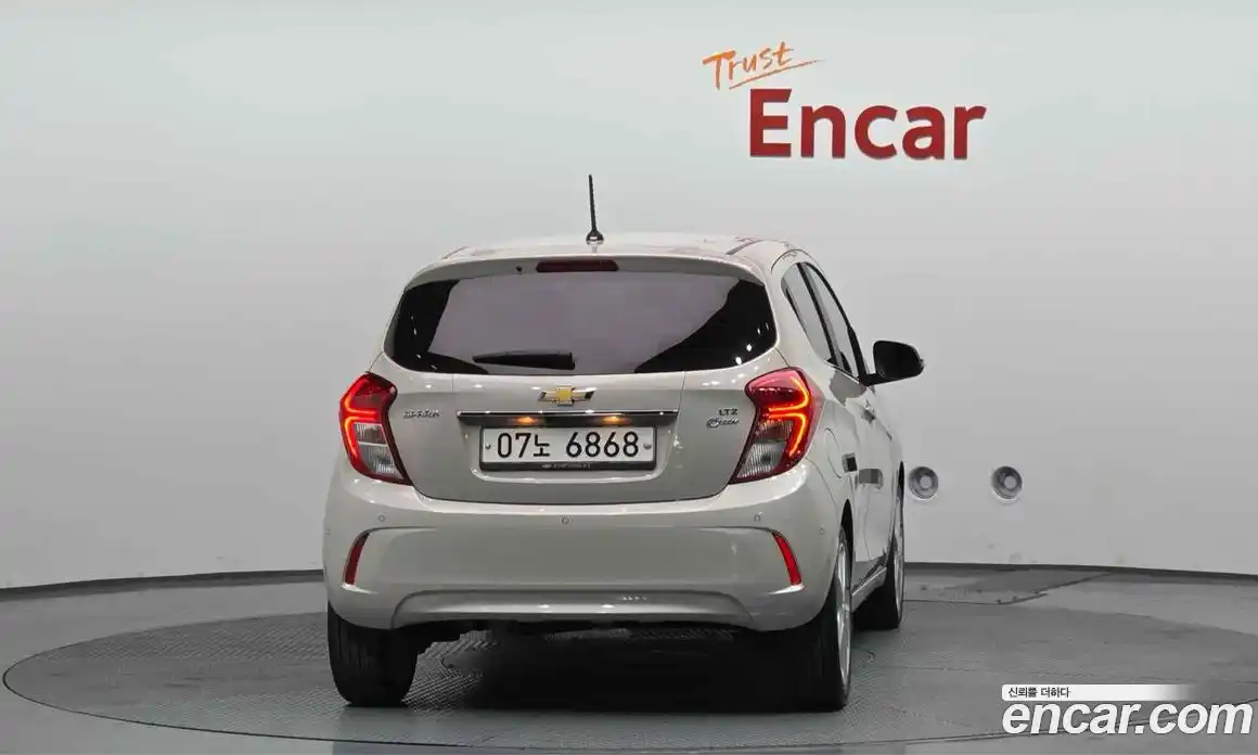 Chevrolet Spark 2017 1.0 гидро в Москве № 1234952, фото 4