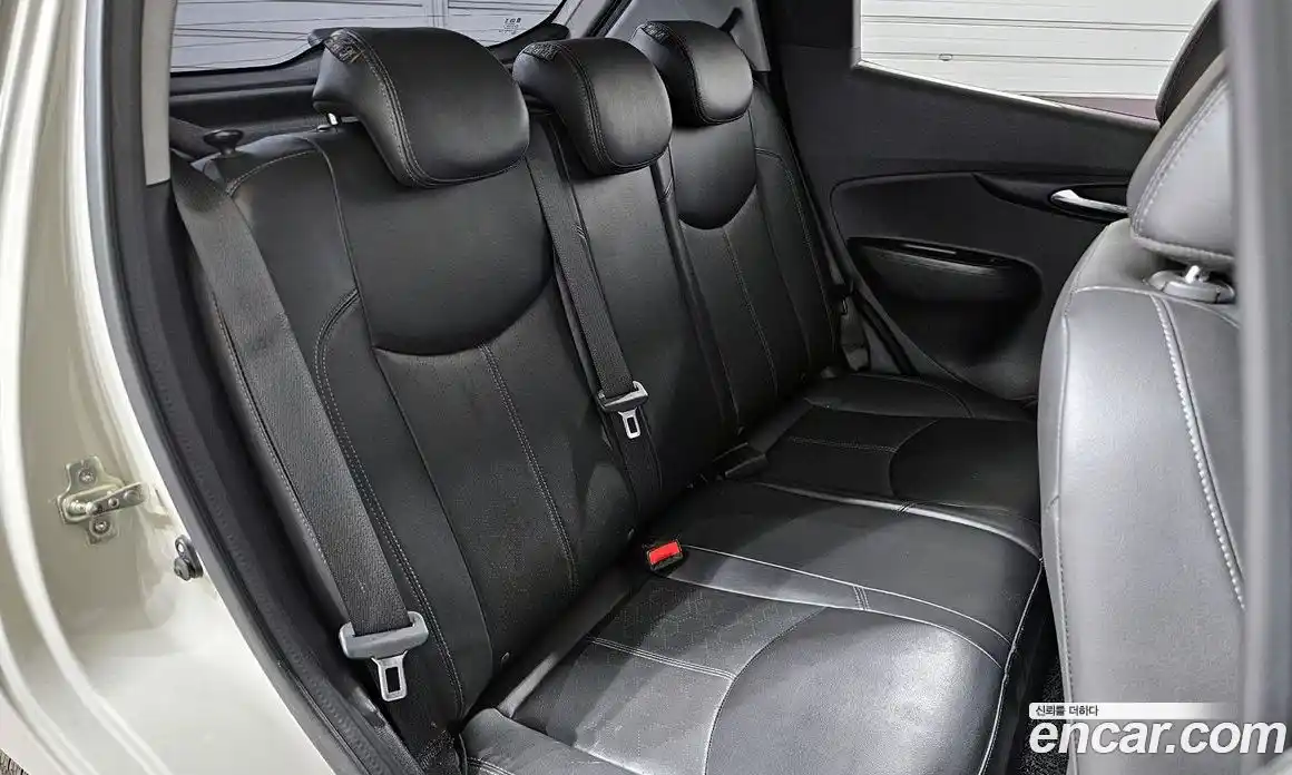 Chevrolet Spark 2016 1.0 гидро в Москве, фото 12