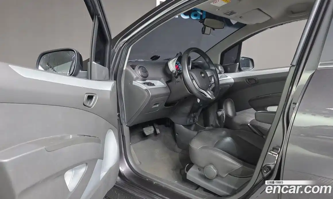 Chevrolet Spark 2015 1.0 гидро в Москве № 1235053, фото 11