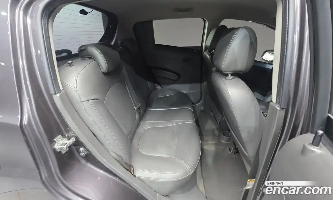 Chevrolet Spark 2015 1.0 гидро в Москве № 1235053, фото 19