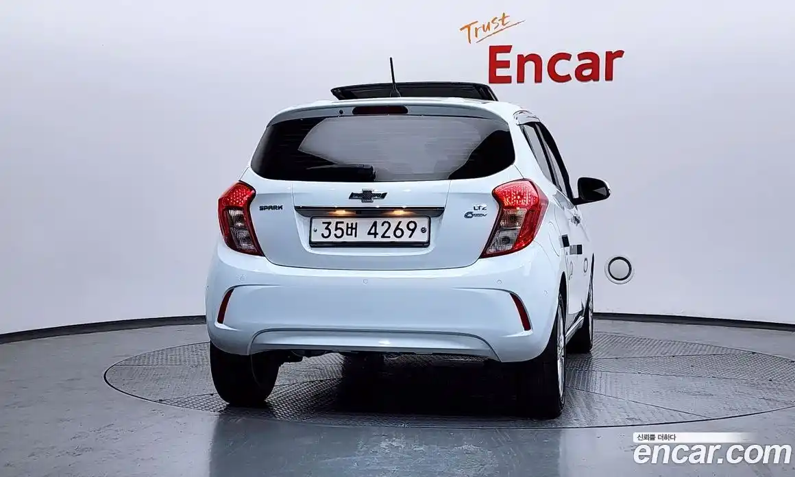 Chevrolet Spark 2017 1.0 гидро в Москве № 1235327, фото 3