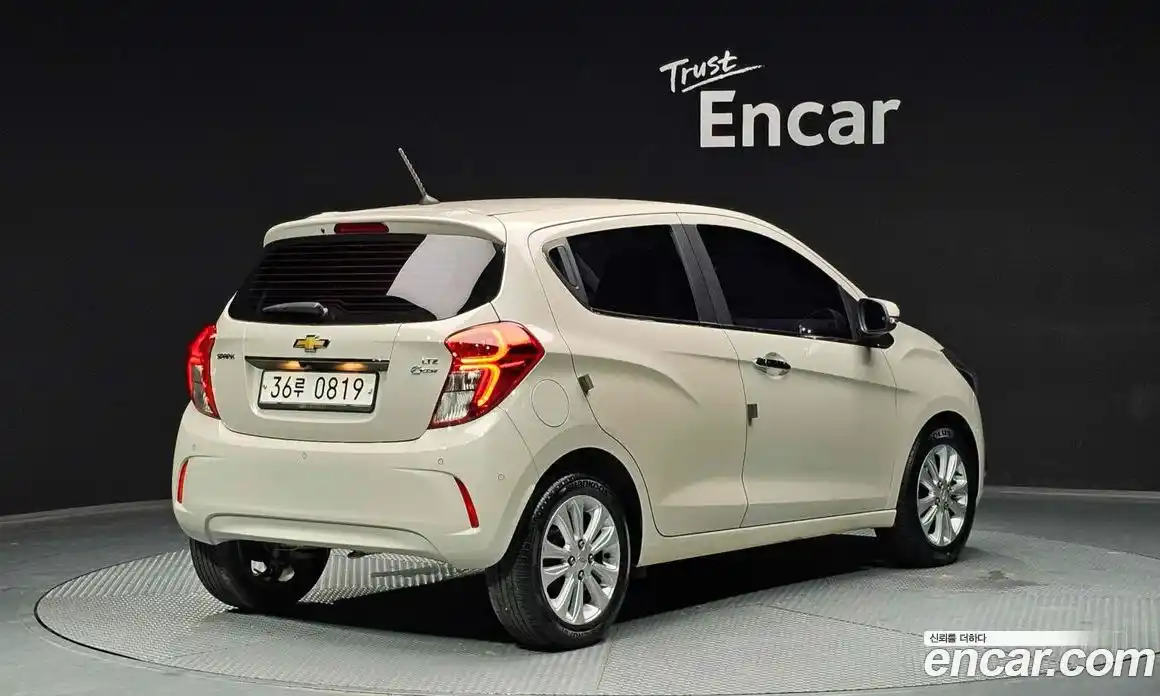 Chevrolet Spark 2015 1.0 гидро в Москве № 1235329, фото 2