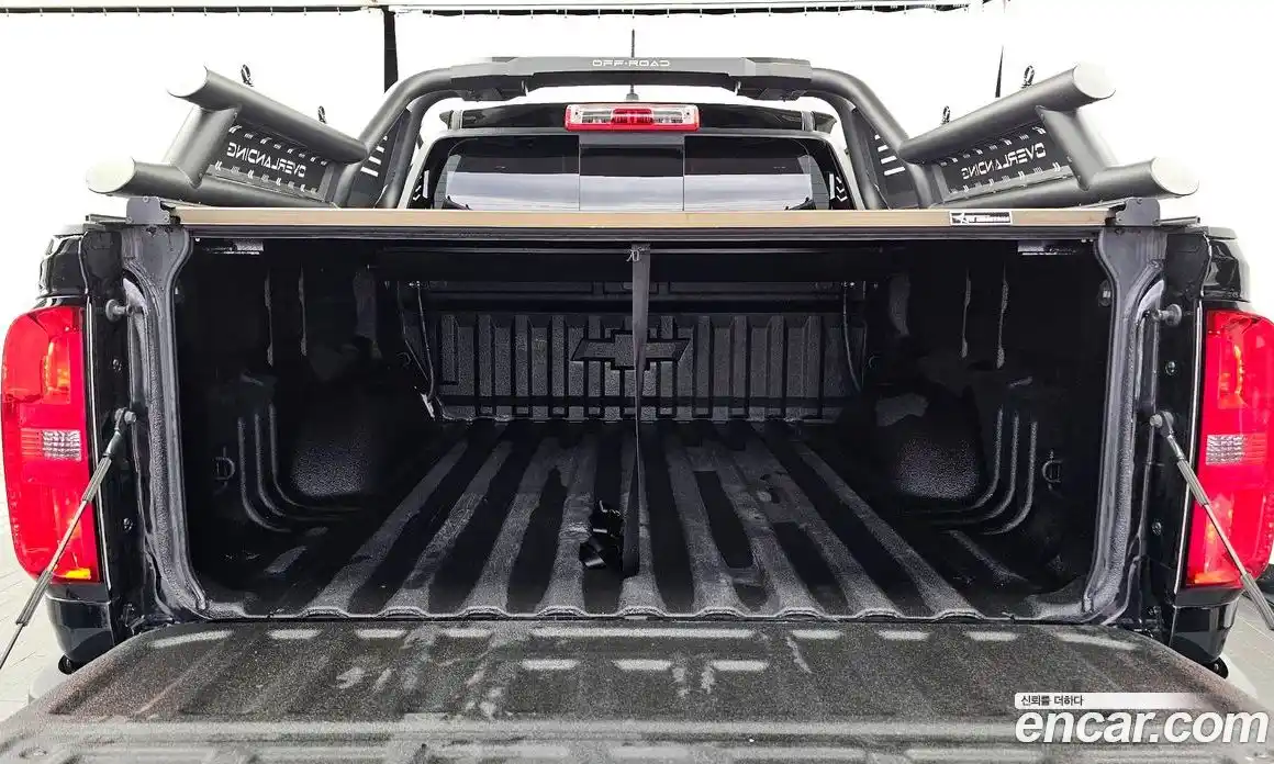 Chevrolet Colorado 2022 3.6 Автомат в Москве № 1235516, фото 19