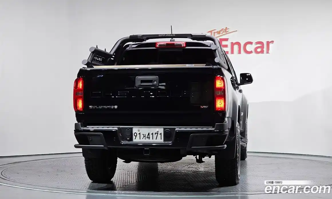 Chevrolet Colorado 2022 3.6 Автомат в Москве № 1235516, фото 3