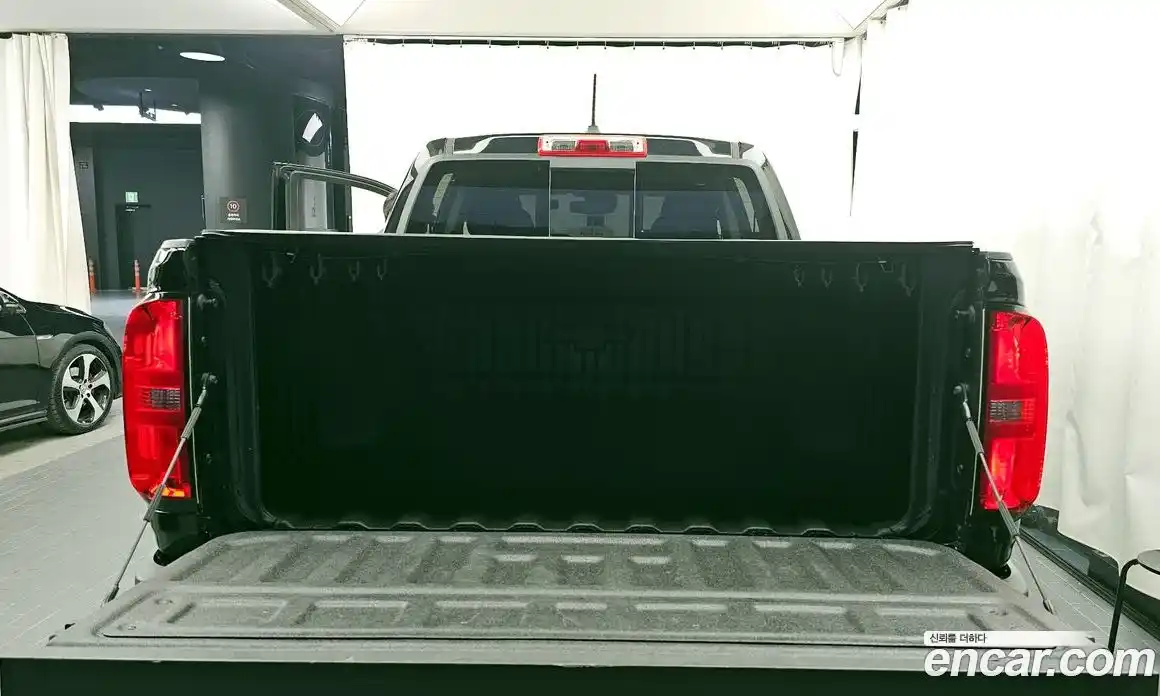 Chevrolet Colorado 2020 2.5 Автомат в Москве № 1238535, фото 19