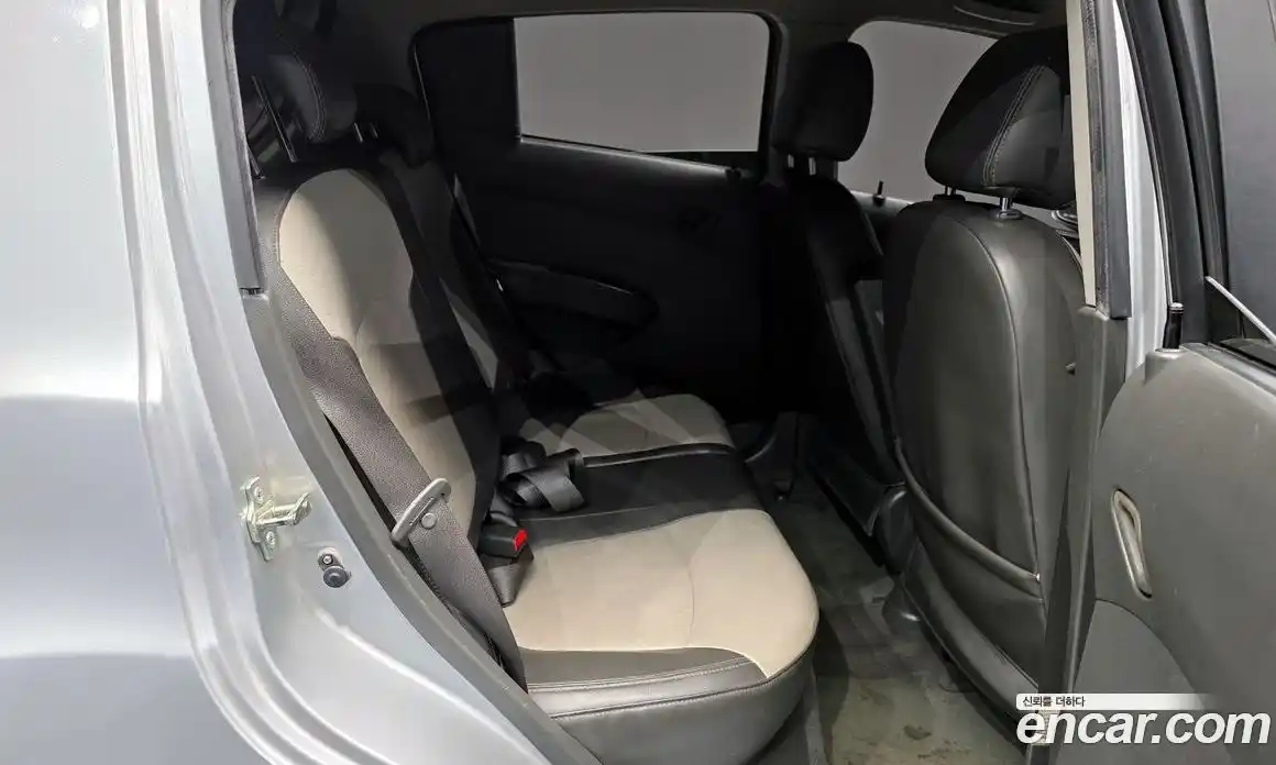 Chevrolet Matiz 2010 1.0 Автомат в Москве № 1238969, фото 12