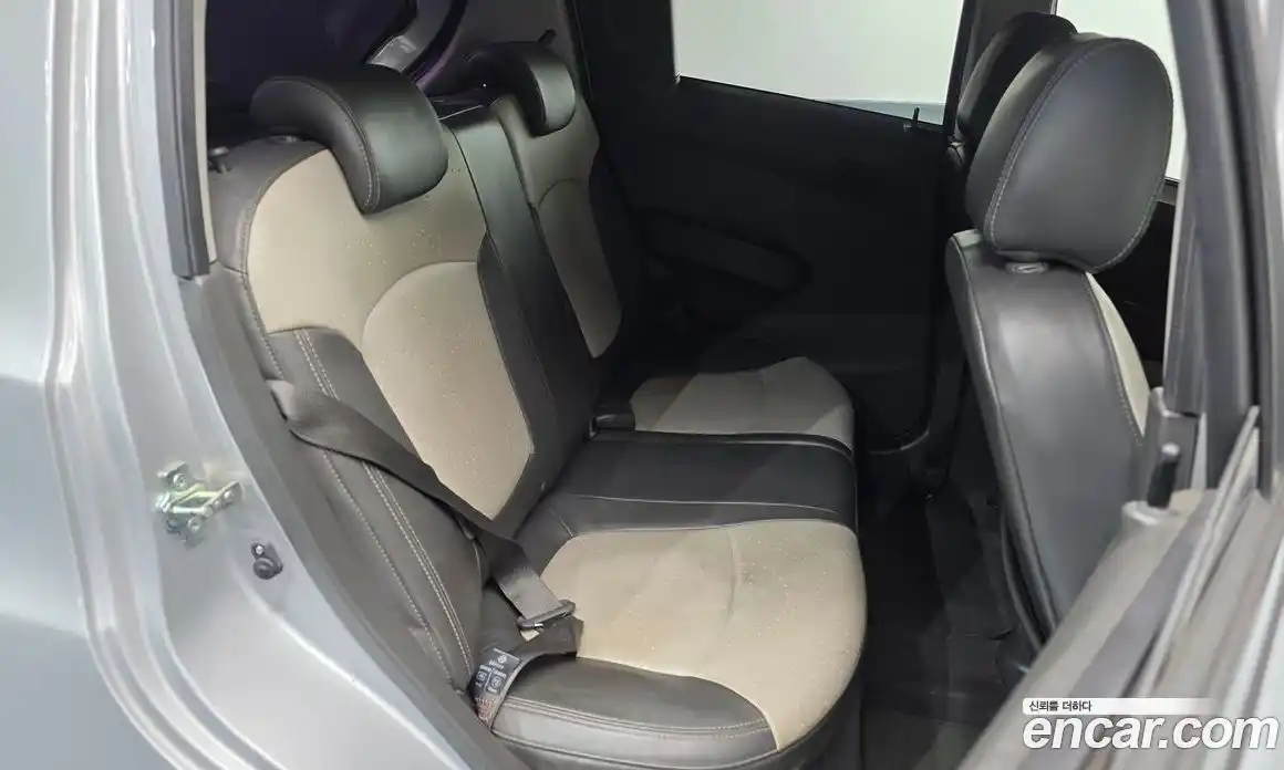 Chevrolet Spark 2011 1.0 Автомат в Москве № 1239845, фото 12