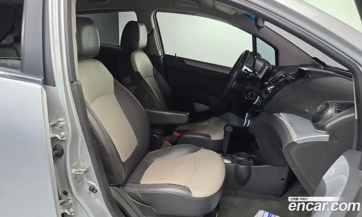 Chevrolet Spark 2011 1.0 Автомат в Москве № 1239845, фото 10