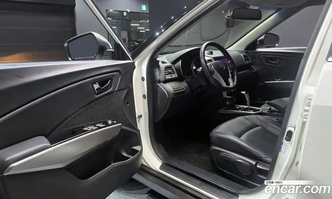 SsangYong TIBOLI 2016 1.6 Автомат в Москве № 1242043, фото 11